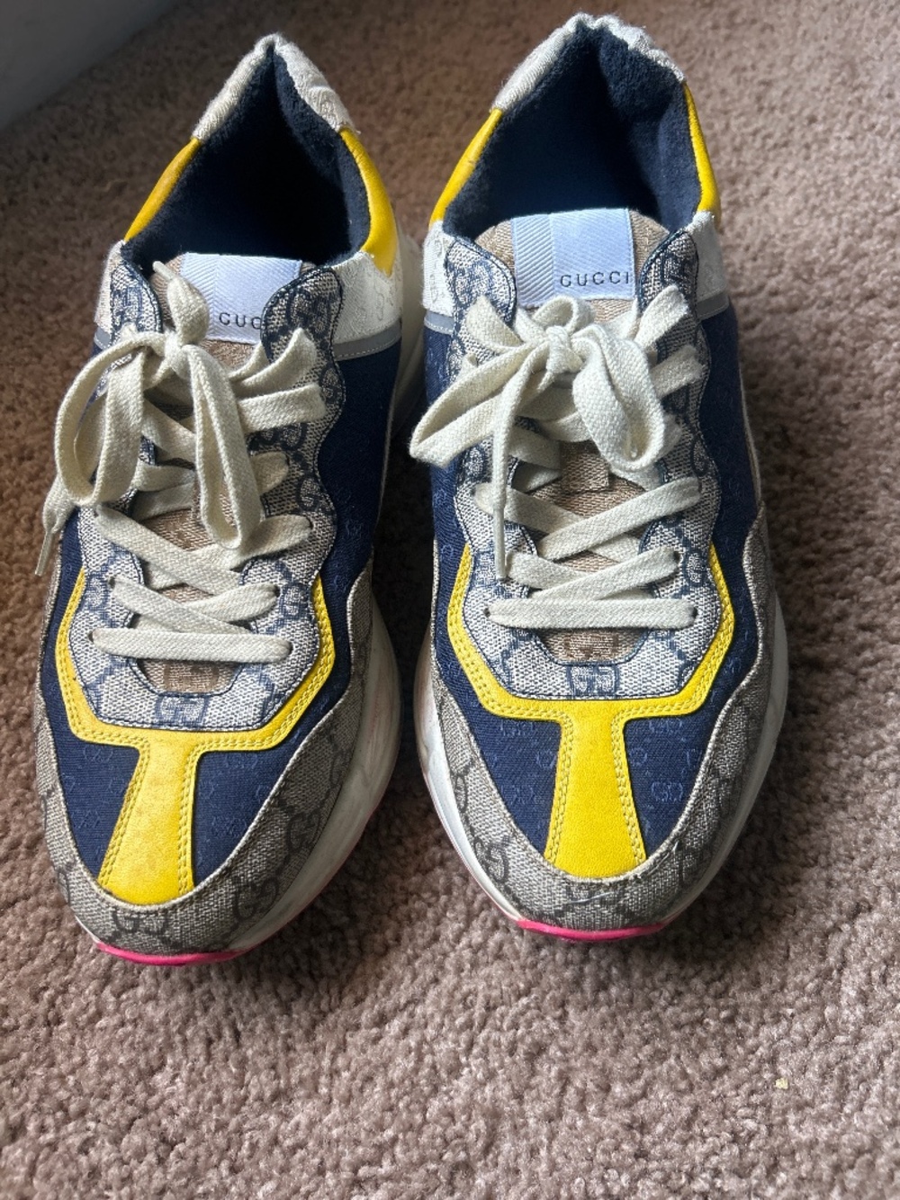 Pre-owned Gucci sneakers